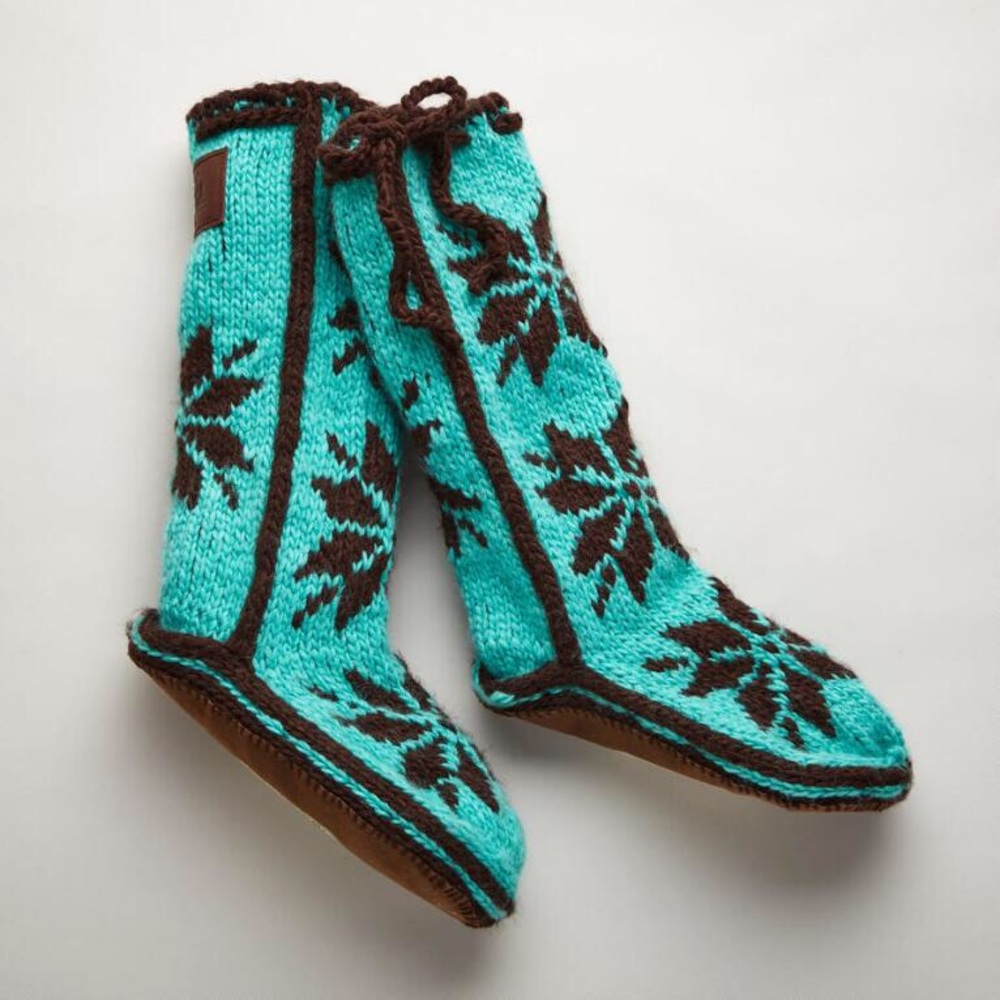 Used like new - Woolrich chalet sock slipper